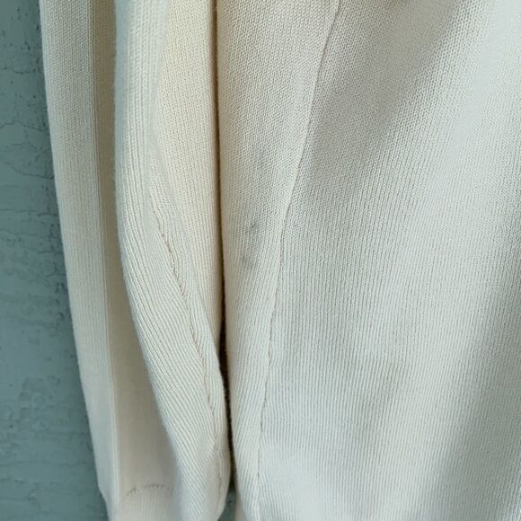 Anna Rose Sz M Sweater NWT Clasp On Front - Picture 12 of 13